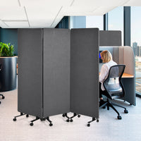 Cloison acoustique 3 panneaux sur roulettes gris foncé, pour réduire le bruit