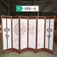 Paravent chinois 6 panneaux bois imprimé motifs asiatiques, motif fleurs roses et fenêtre ronde